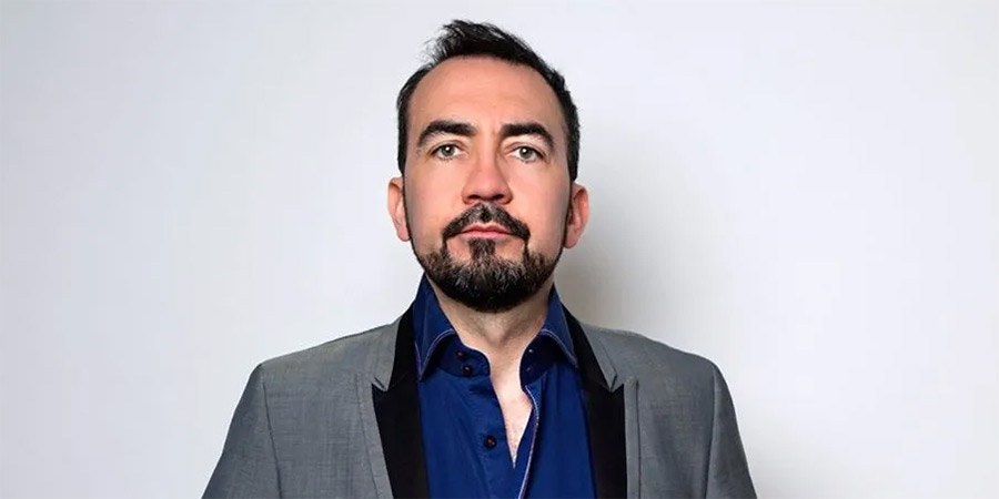  Stephen Carlin